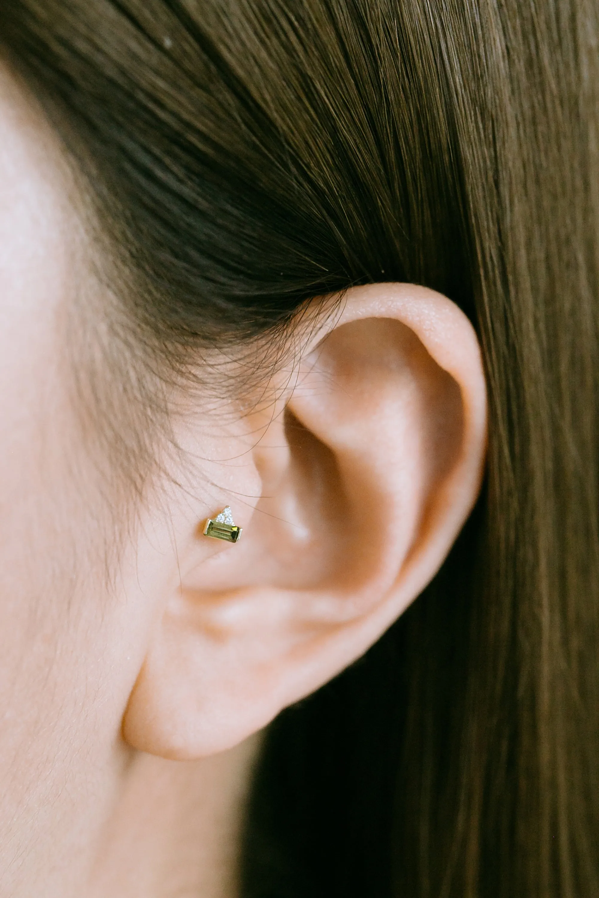 14K Real Gold Cz or Genuine Diamond Green Sapphire Baguette Tiara Forward Helix Cartilage Tragus Inner Conch Internally Threaded Earring Labret Jewelry