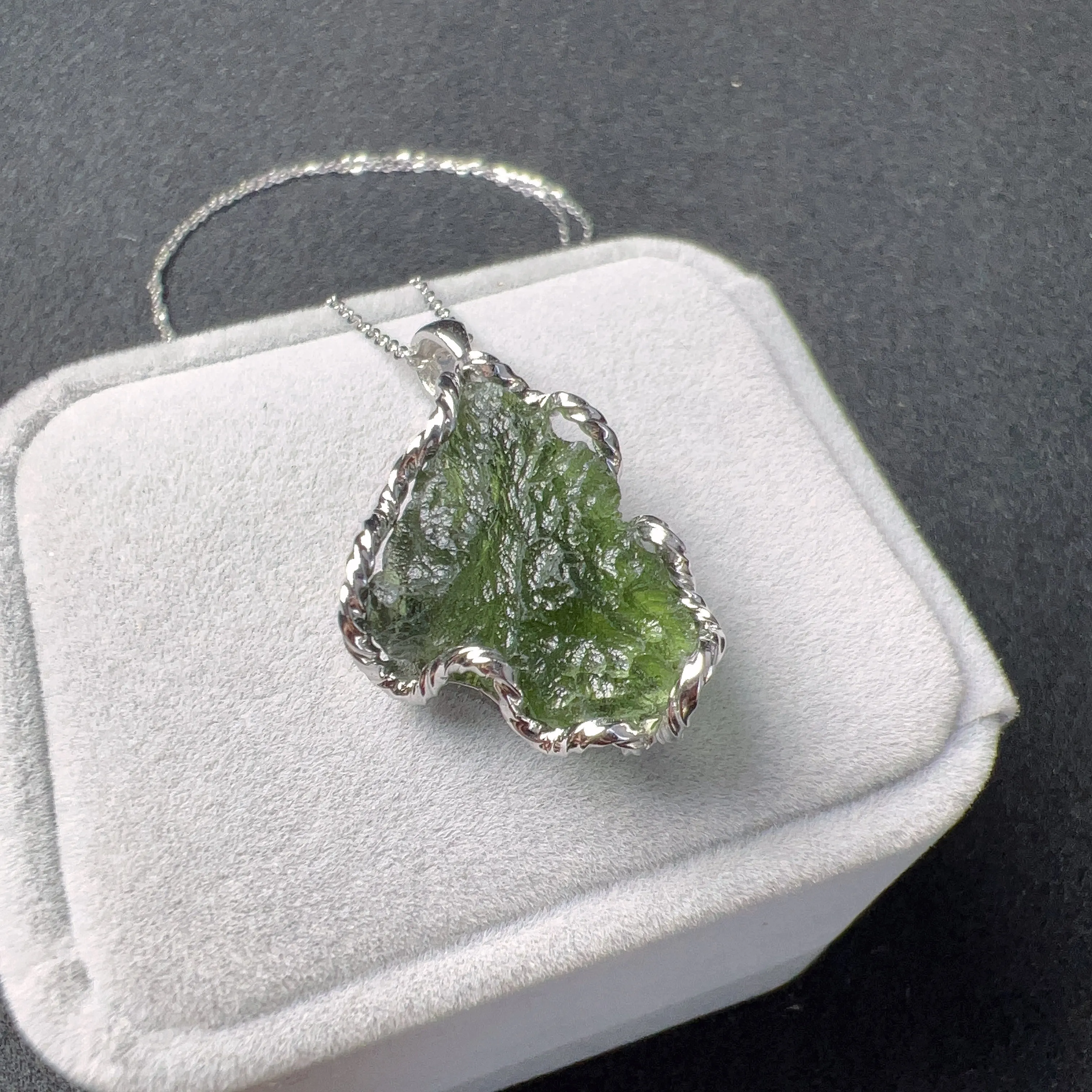 5.6g Natural Czech Moldavite Raw Stone Pendant Necklace Top-quality Green | Rare High-frequency Heart Chakra Healing Stone