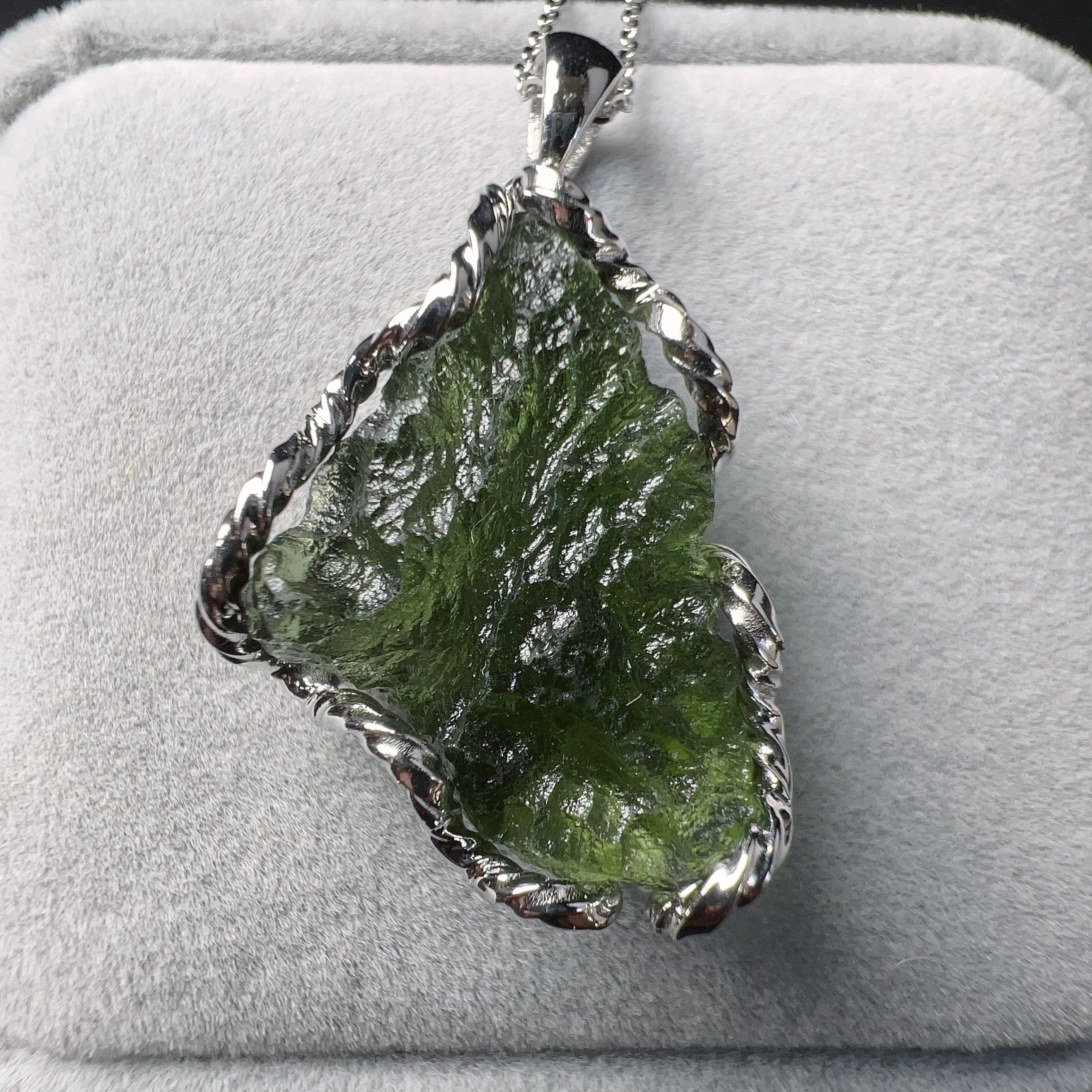 5.6g Natural Czech Moldavite Raw Stone Pendant Necklace Top-quality Green | Rare High-frequency Heart Chakra Healing Stone