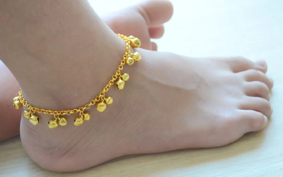 Bridal Anklet, Gold Ankle Bracelet with Bells/Ghungroo, Traditional Indian Wedding Payal for Women