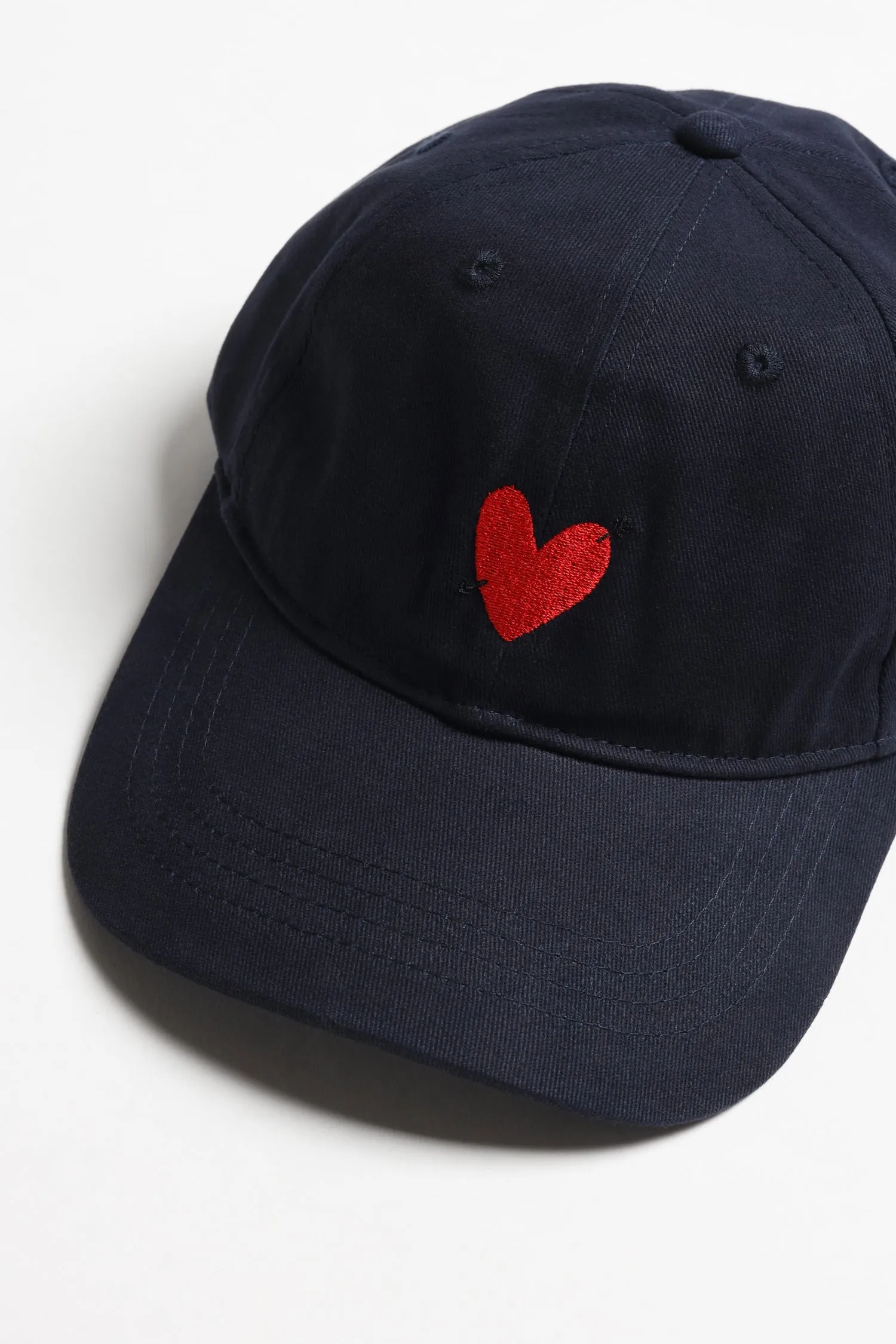 Cap 'Heart' in Navy