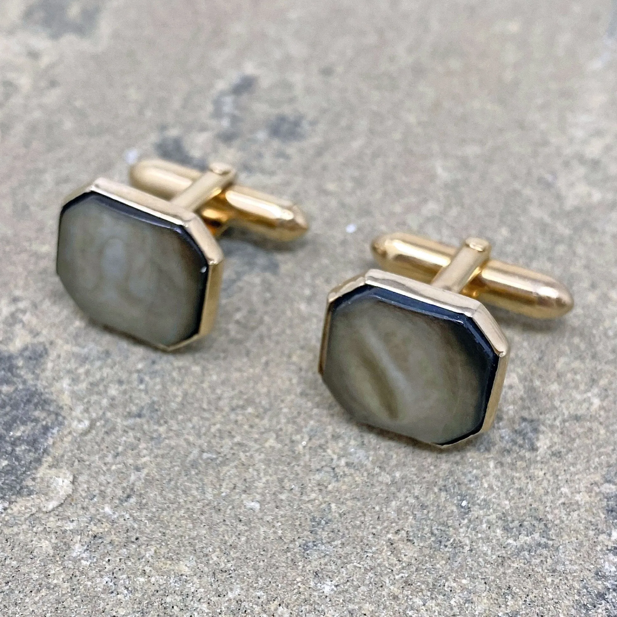 EMERSON vintage Swank shell cuff links