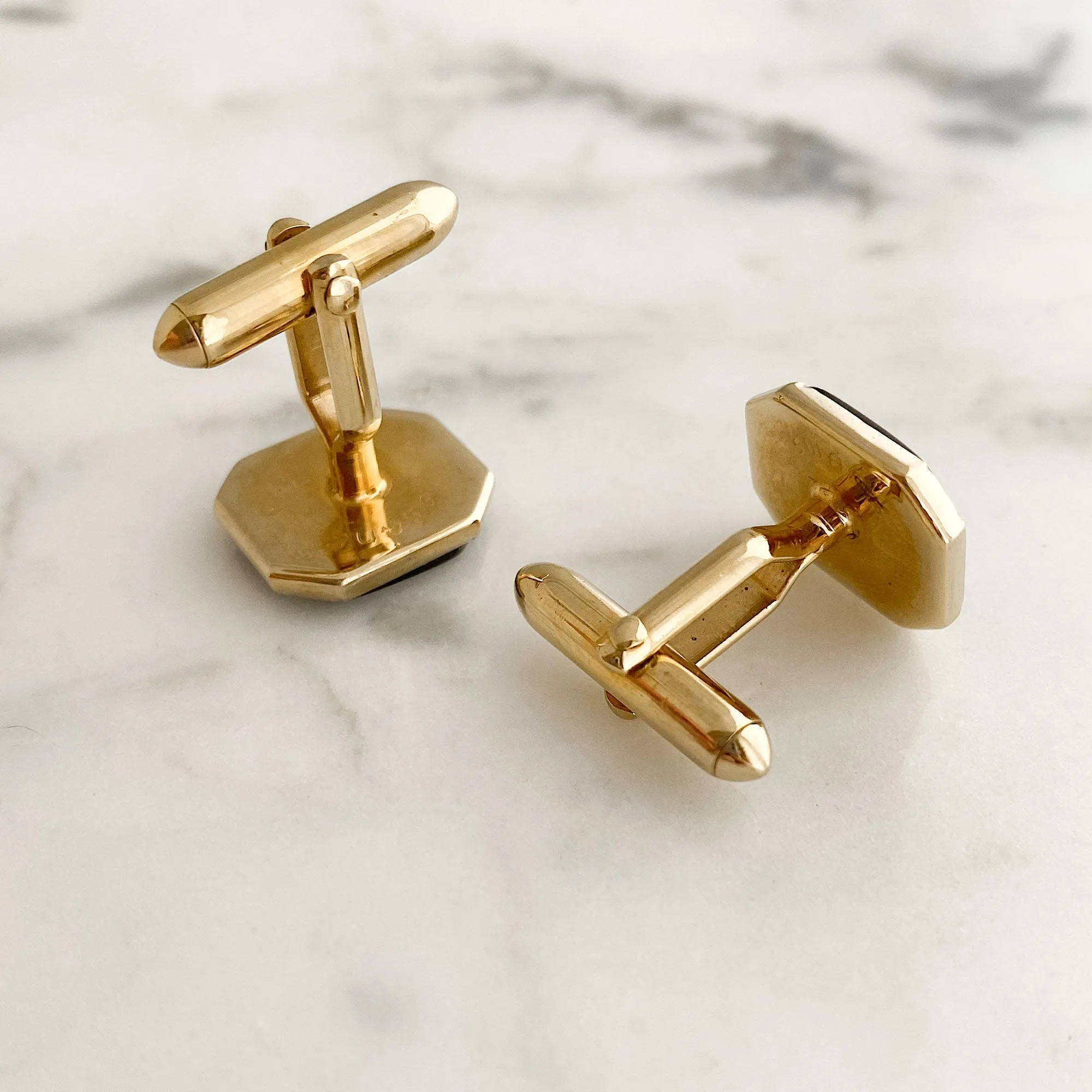 EMERSON vintage Swank shell cuff links