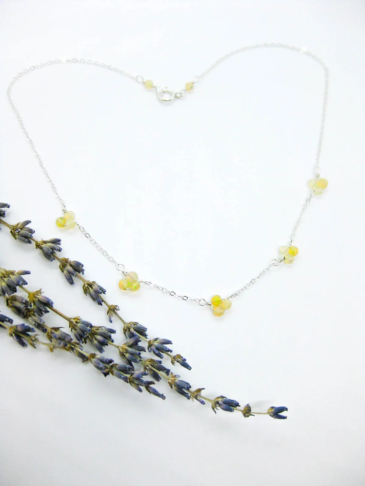 Hyacinth: Opal Choker - n578