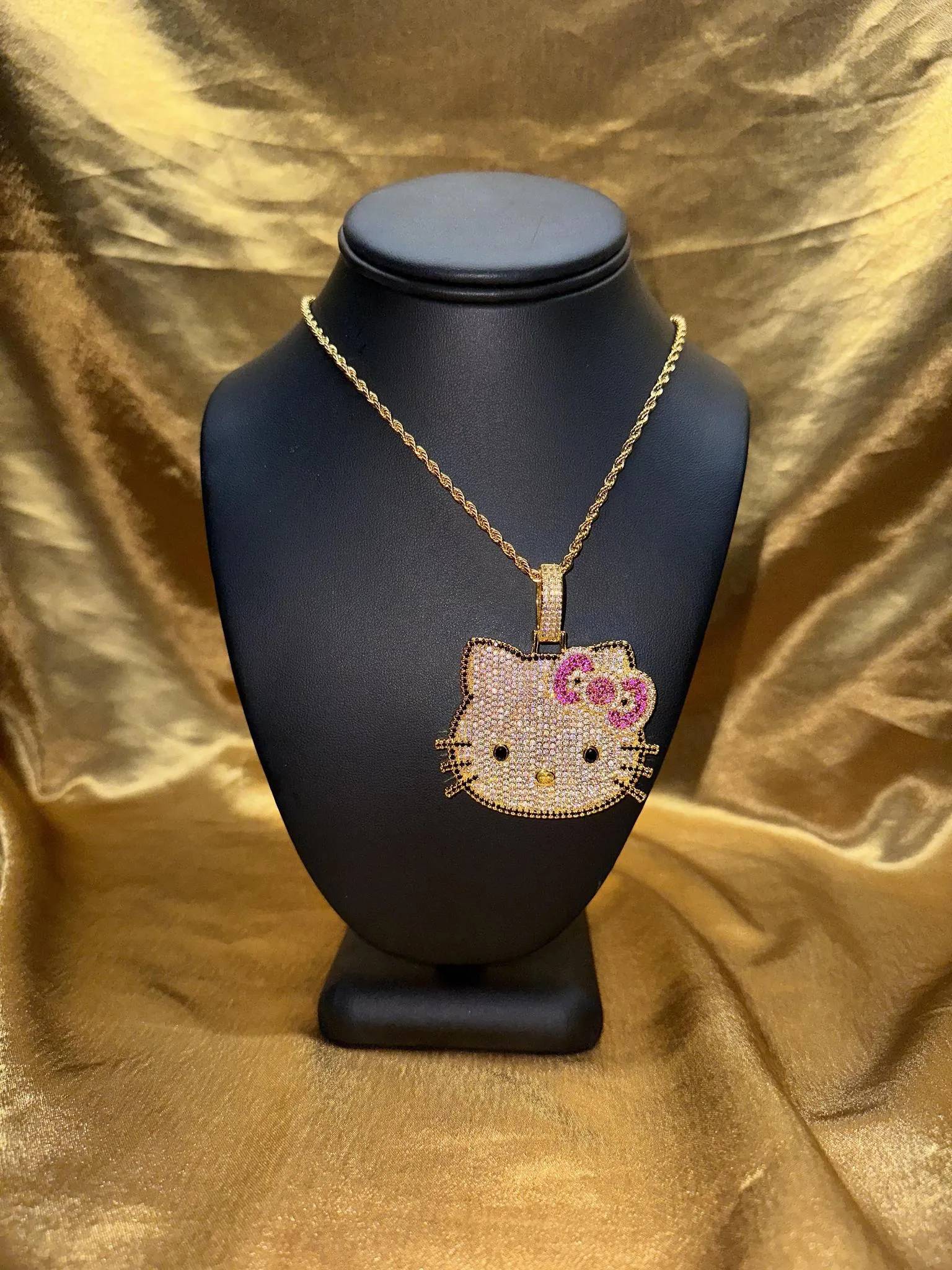 Pretty Cz Diamond Iced Out Kitty Bow Necklace