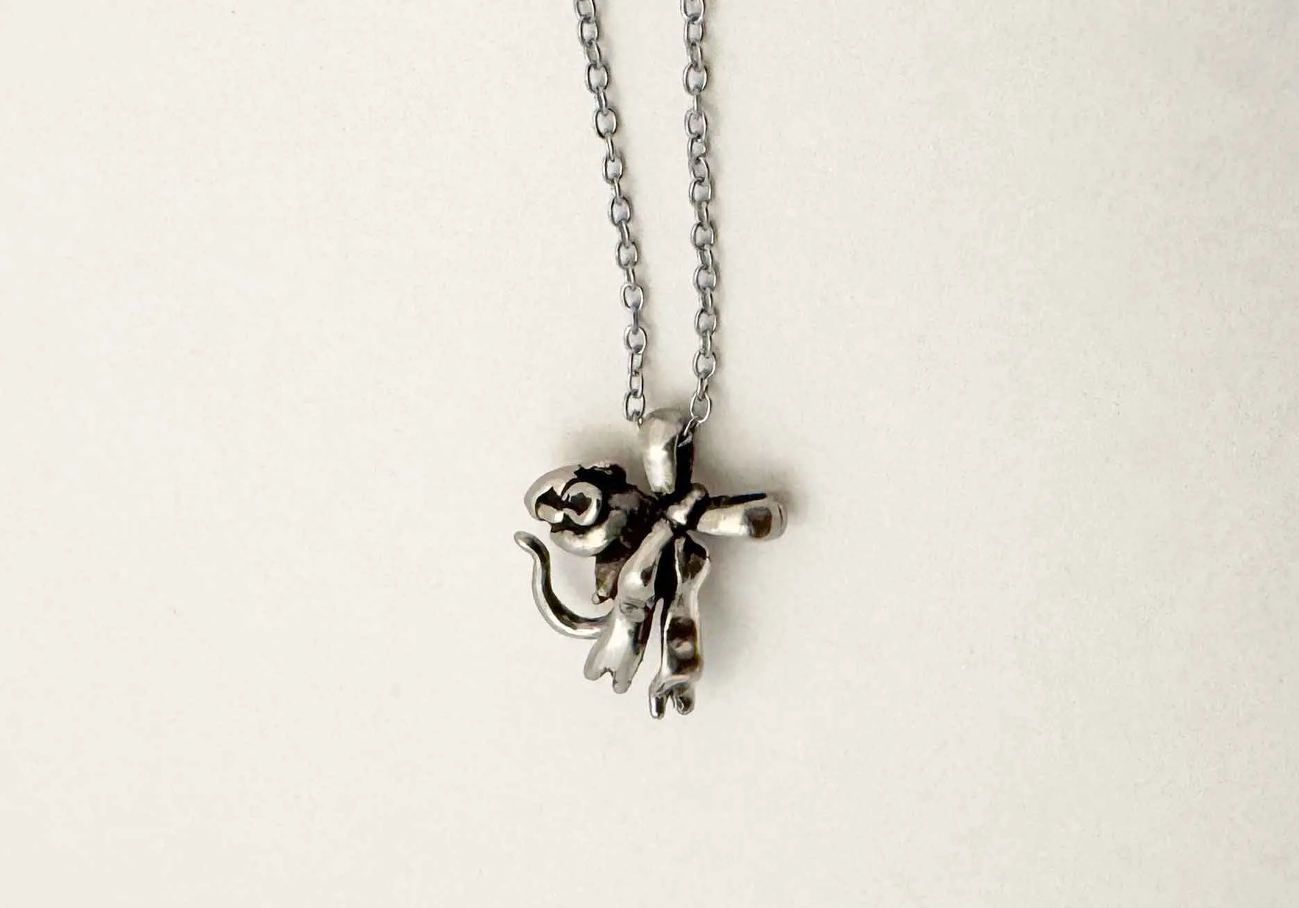 Rat Bow Necklace