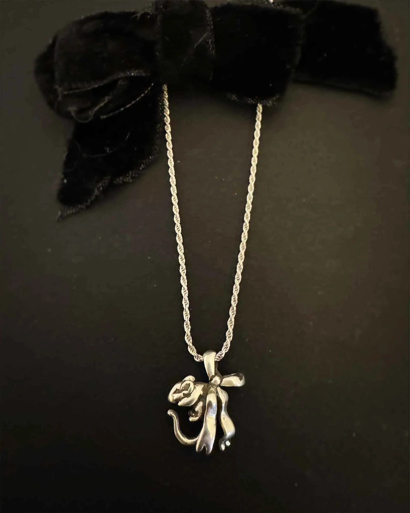 Rat Bow Necklace