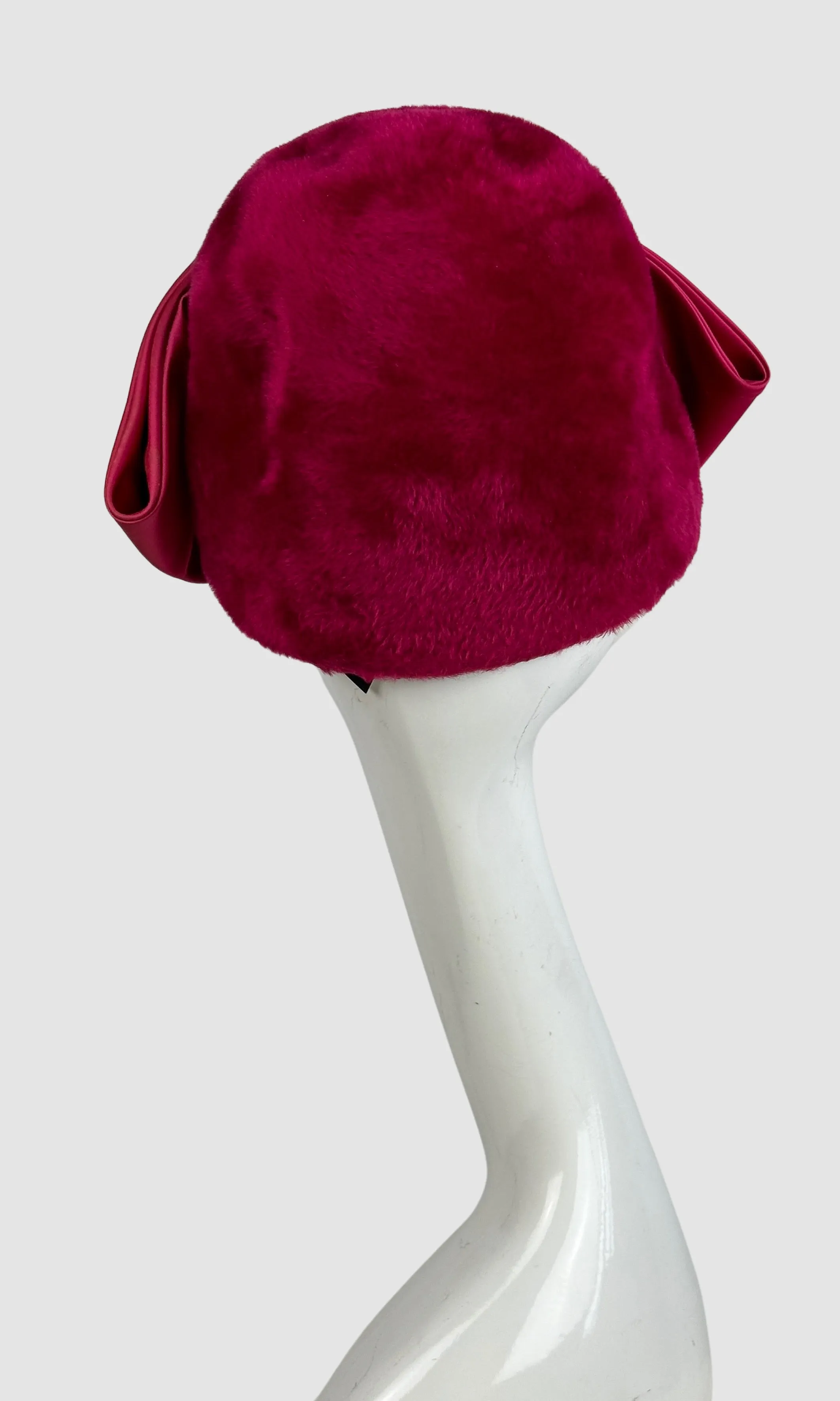 SCHIAPARELLI SHOCKING PINK 60s Cloche Hat with Bow