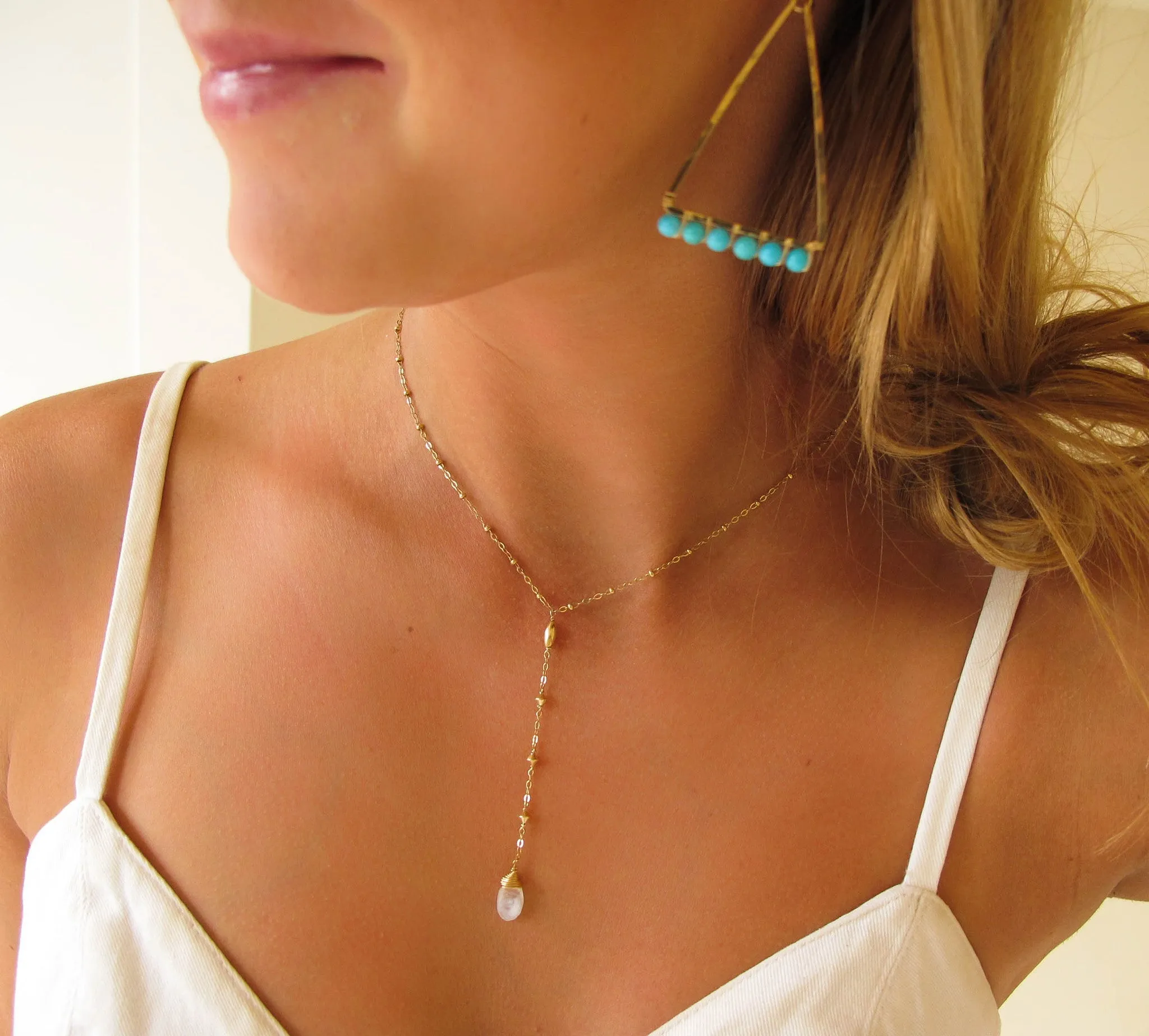 Short Y Gemstone Necklace - Moonstone