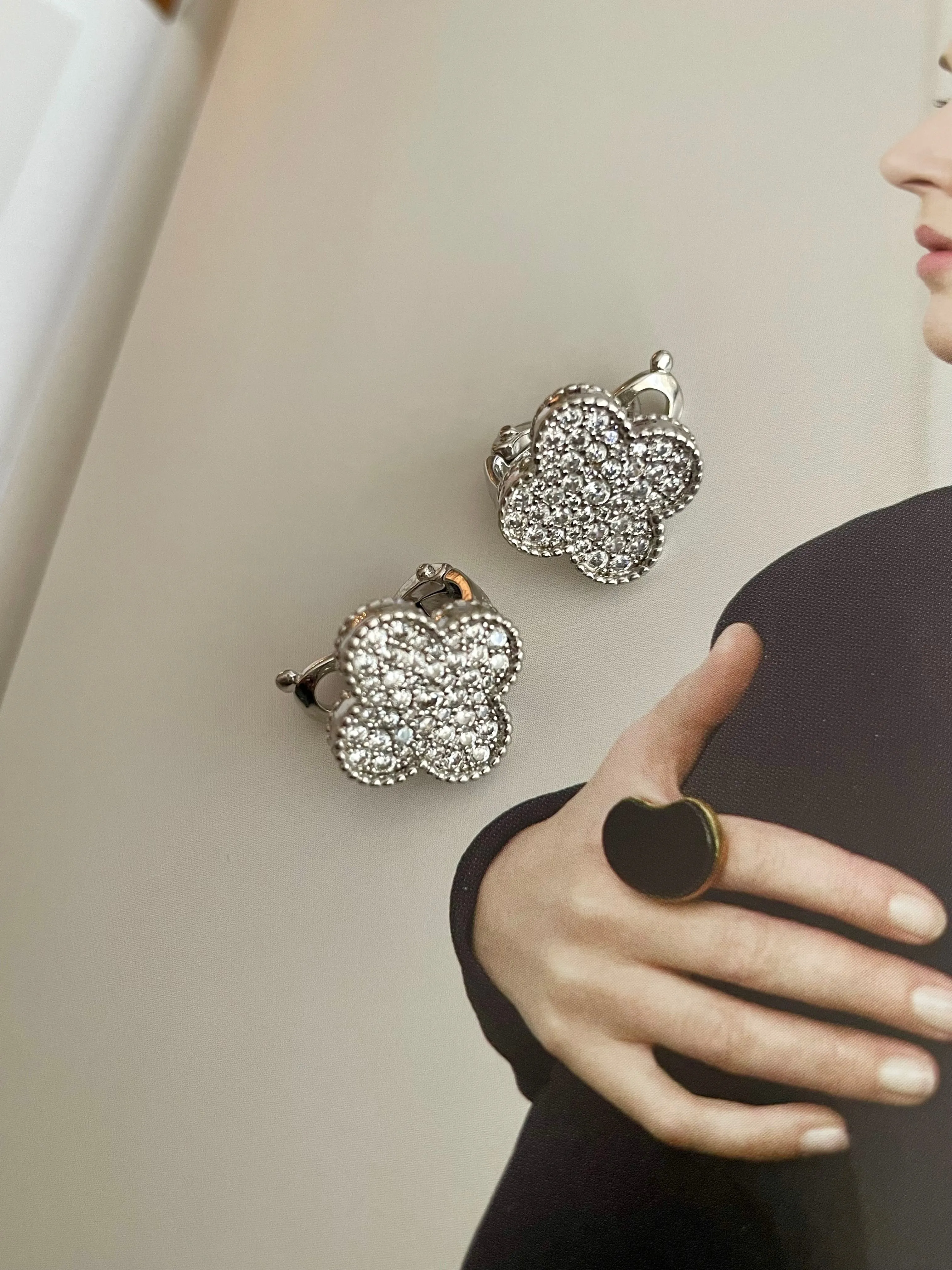 Sparkling Clover Earrings